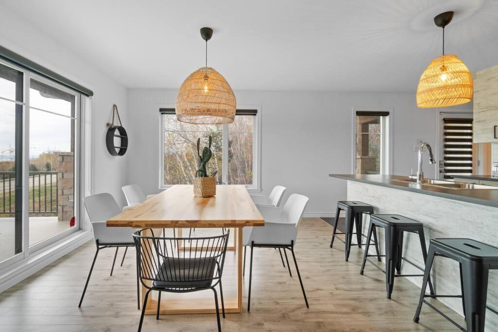 Appartement INITIAL - BOHO - Mont-Sainte-Anne à Beaupré Extérieur photo