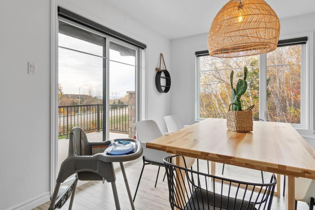 Appartement INITIAL - BOHO - Mont-Sainte-Anne à Beaupré Extérieur photo
